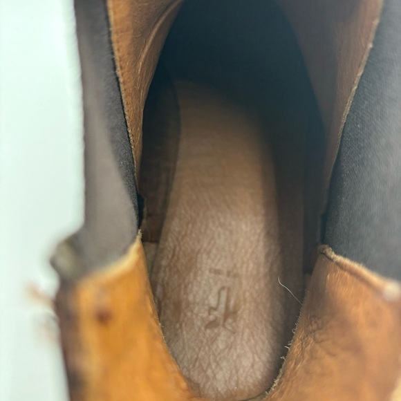 Frye Women’s 8.5 Brown Leather Carly Zip Ankle Boots - Picture 8 of 8